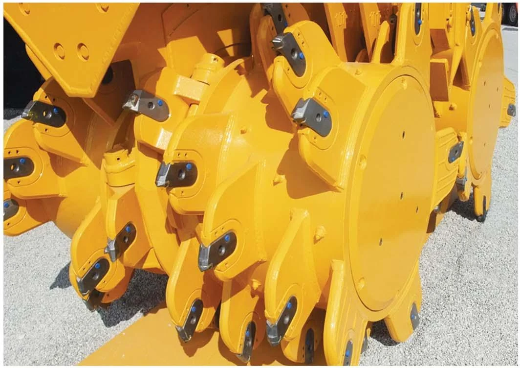 Flat cutter teeth on site